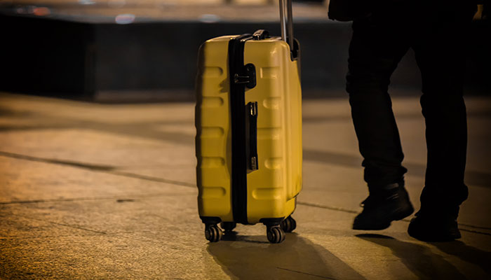 亿博飞机行李箱尺寸要求 可以登机的行李箱尺寸(图2)